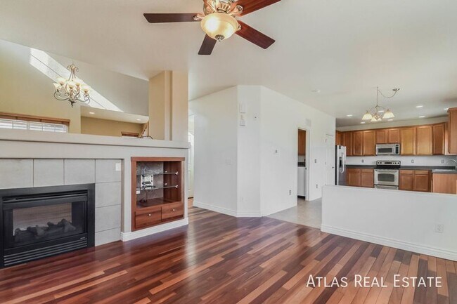 Foto del edificio - 430 Winebrook Way