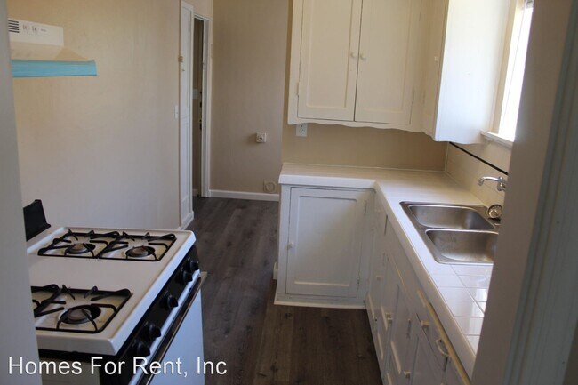 Building Photo - 1 br, 1 bath House - 346 W. Morton