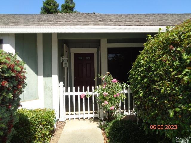 Building Photo - 6122 Vanden Rd