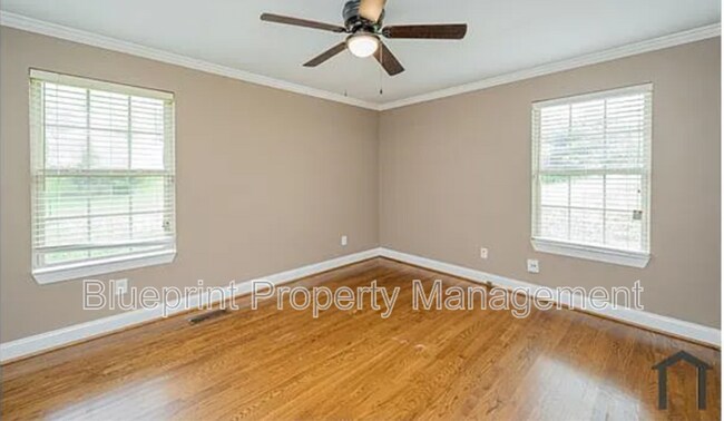 Foto del edificio - 616 Elm St SW
