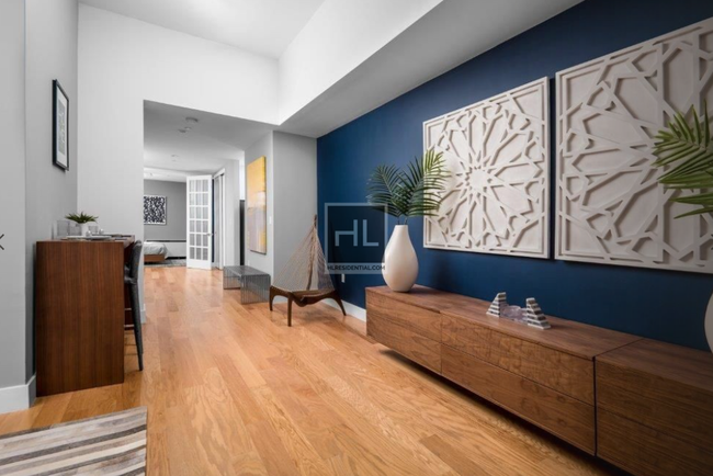 Building Photo - Luxury One Bedroom in Tribeca NO FEE