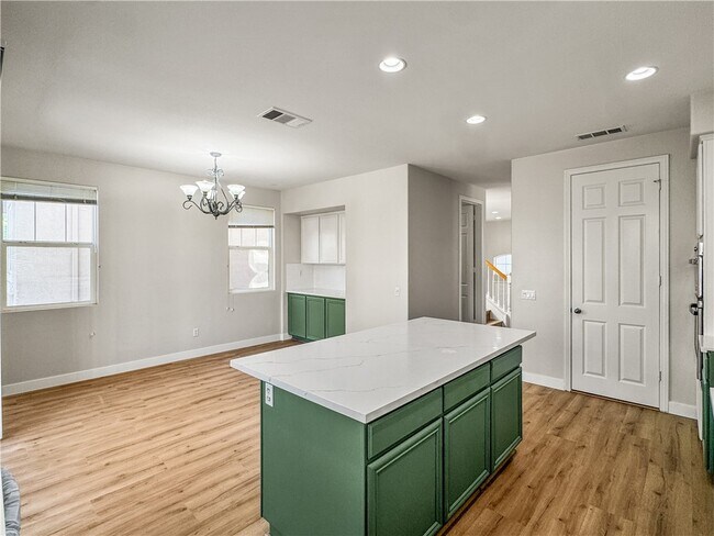 Foto del edificio - 20546 Earl St