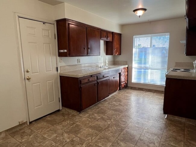 Building Photo - 1122 Washington Ave