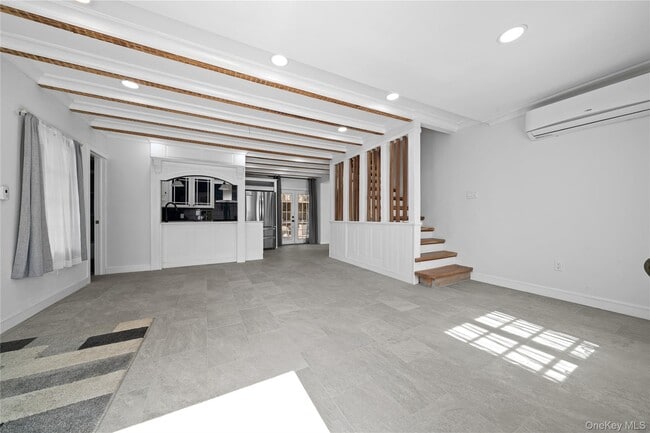 Building Photo - 143 N Rocky Point Landing Rd