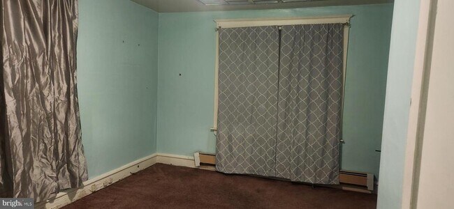 Foto del edificio - 1299 Sayrs Ave