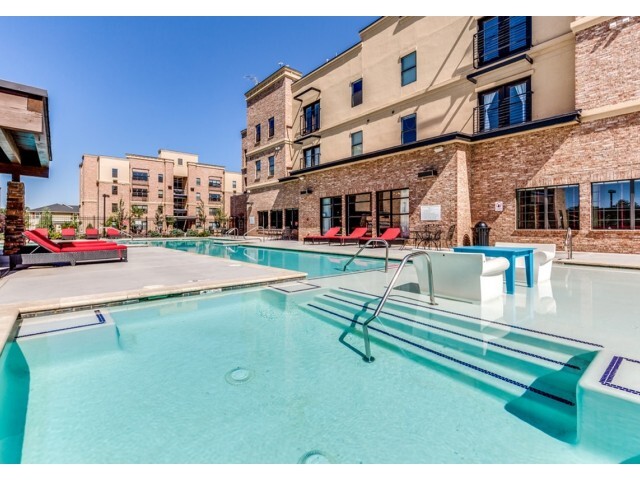 Building Photo - Yugo Flagstaff Grove