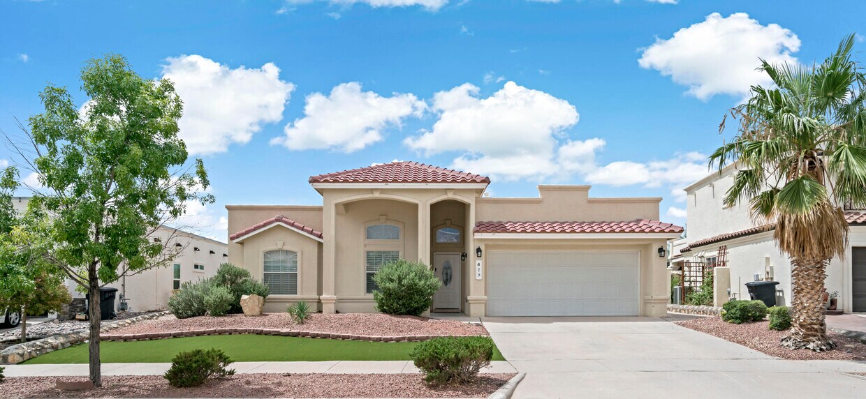 Foto principal - 429 Emerald Bluff Dr