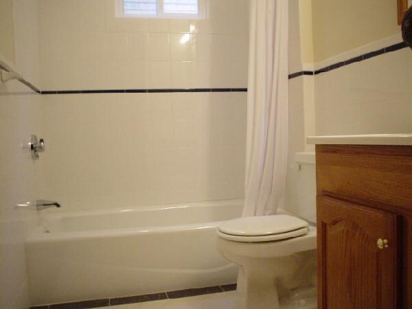 Primary Photo - 35 Waverly St
