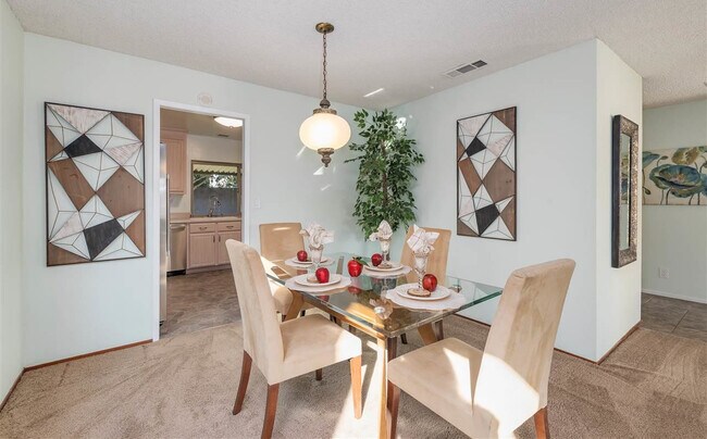 Foto del edificio - 5951 Hansen Dr