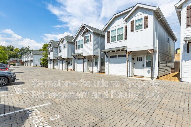 Foto del edificio - 300 Stewarts Ferry Pike