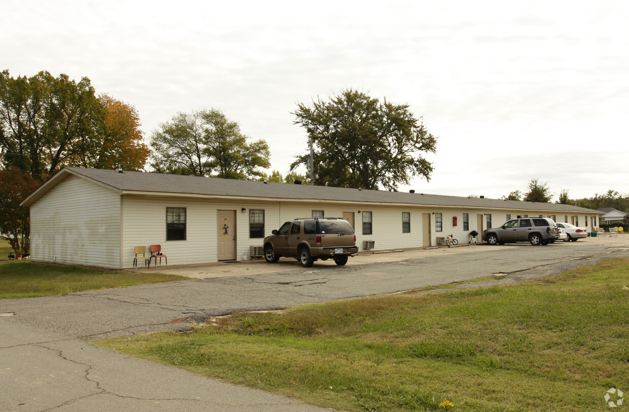 Primary Photo - South Donaghey Apartments