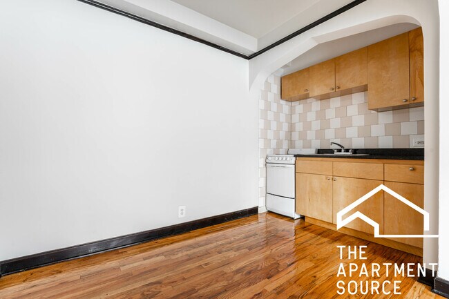 Foto del edificio - 844 W Montrose Ave