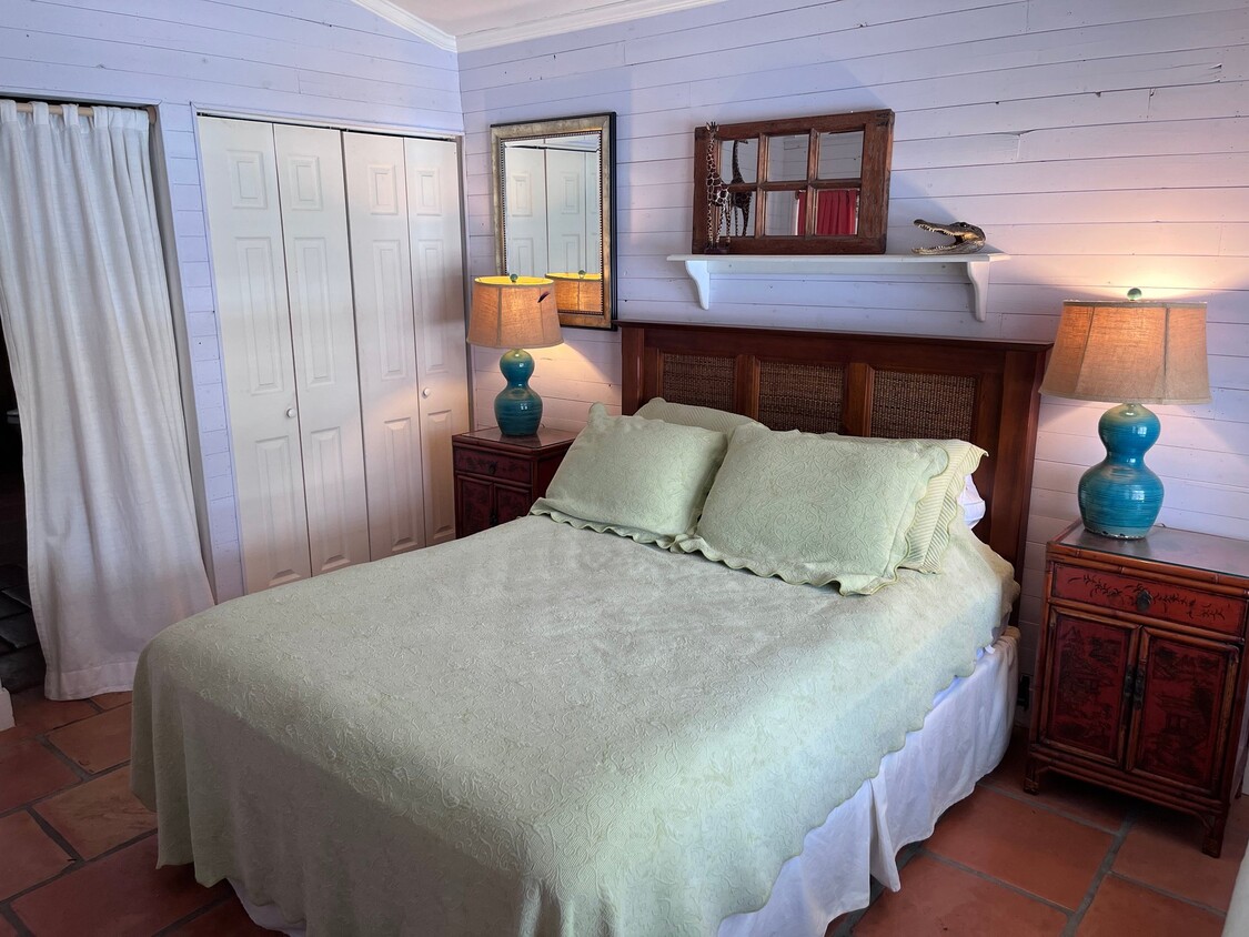 Photo - 525 N Lakeside Dr (Lake Worth Beach, FL)