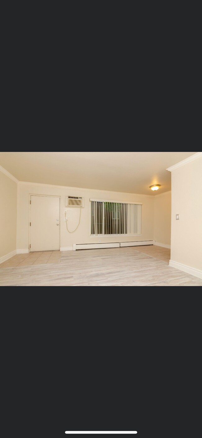 Foto del edificio - 30 N Pearl St