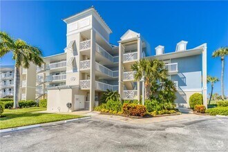 Building Photo - 40 NE Plantation Rd