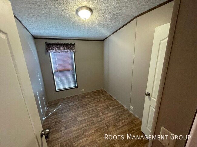 Building Photo - Home Available to Lease - Apply Today!