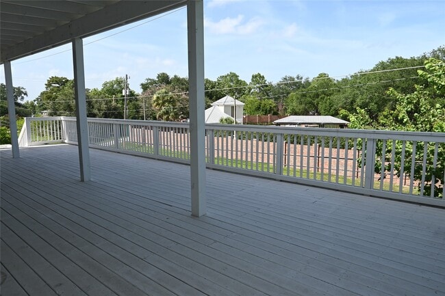 Building Photo - 510 Glen Cove Blvd