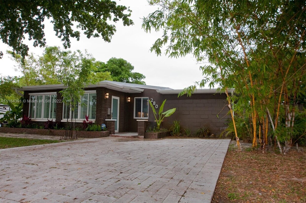 280 NW 41st St, Oakland Park, FL 33309 House Rental in Oakland Park