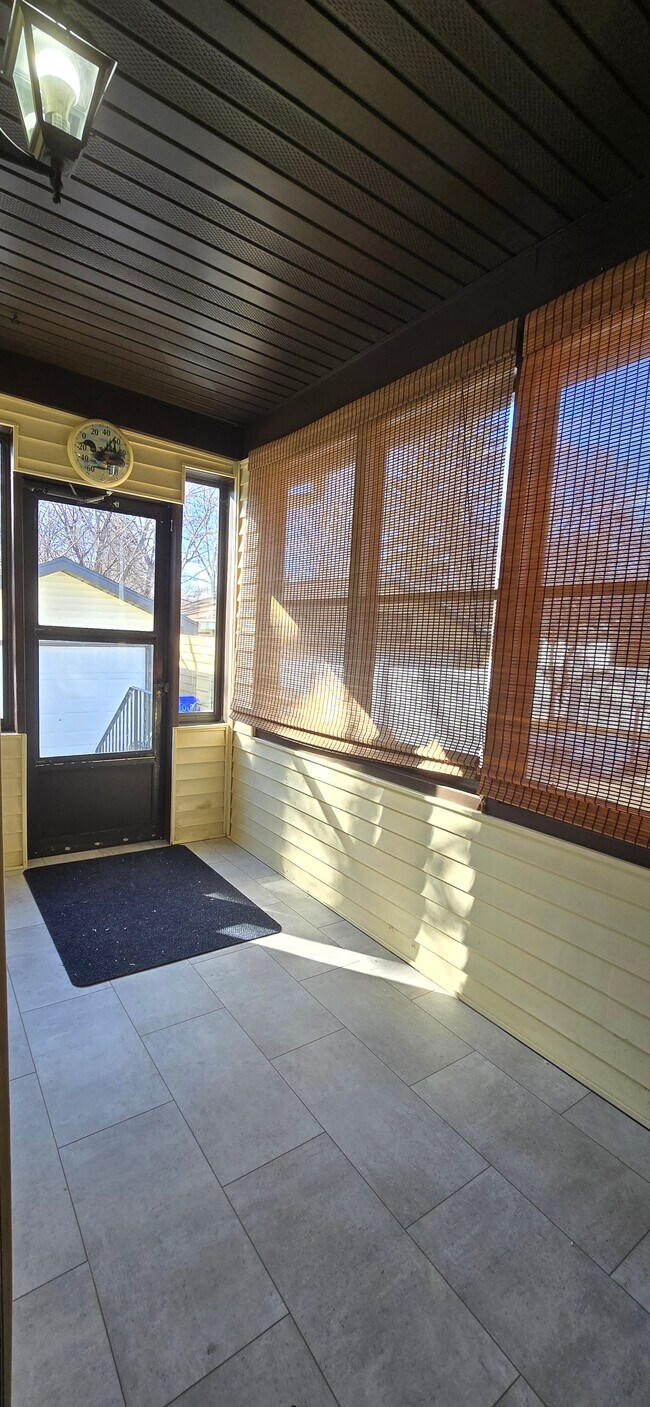 Foto del edificio - 1015 E Eldorado St