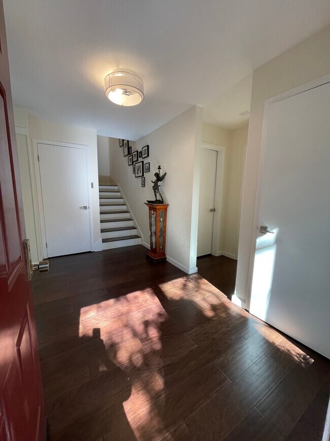 8 Willow Ln, Sausalito, CA 94965 Townhome Rentals in Sausalito CA