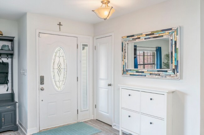 Building Photo - 344 Sailfish Dr