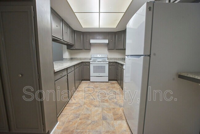 Foto del edificio - 855 Wilshire Blvd
