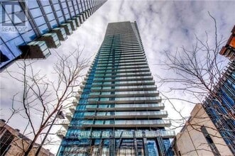 Building Photo - 65 St Mary St
