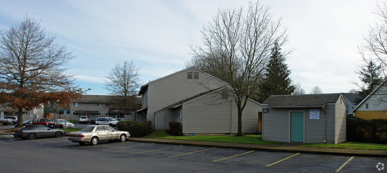 Building Photo - Coburg Road Apartments