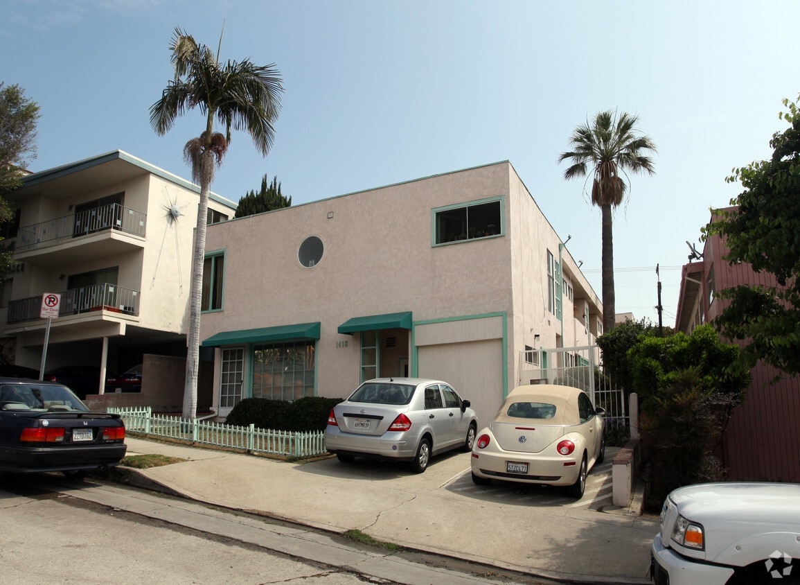 Foto del edificio - 1416 Barry Ave