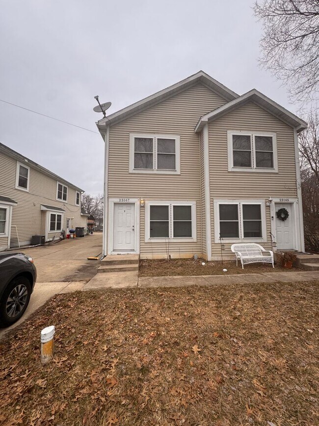 Building Photo - 23167 3rd St