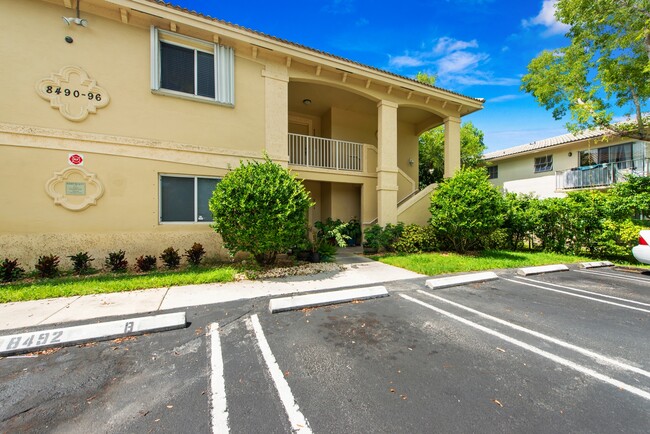 Foto del edificio - 8466 NW 40th St