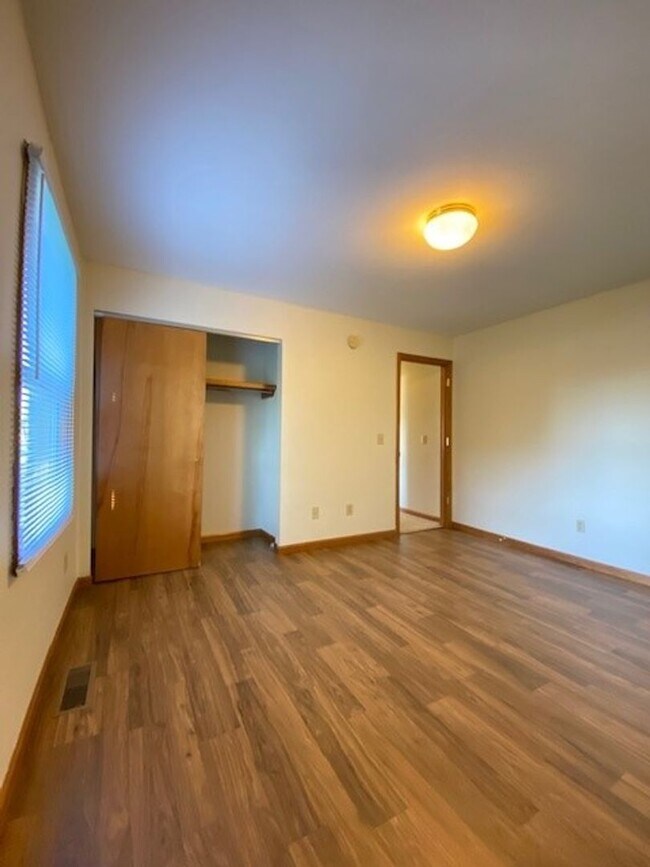 Foto del edificio - 214 Stonewall Ct