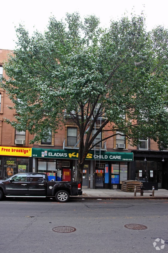 Building Photo - 147 5th Ave