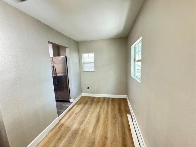 Foto del edificio - 8711 Brookfield Dr