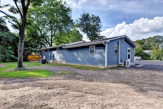 Building Photo - Chickahominy Shores - water community