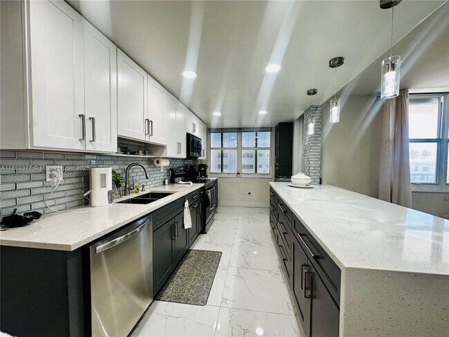 Foto del edificio - 1501 S Ocean Dr