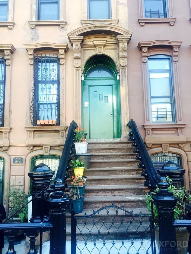 Primary Photo - 210 Lefferts Pl