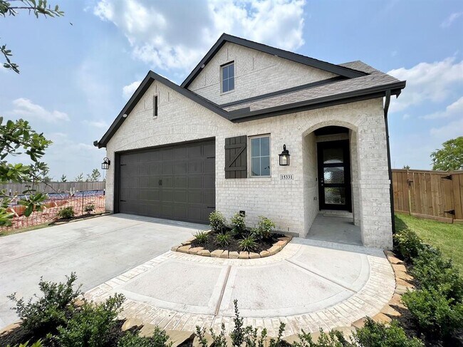 Building Photo - 15331 Falcon Reservoir Ct
