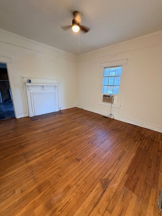 Building Photo - 412 Morgan Ave