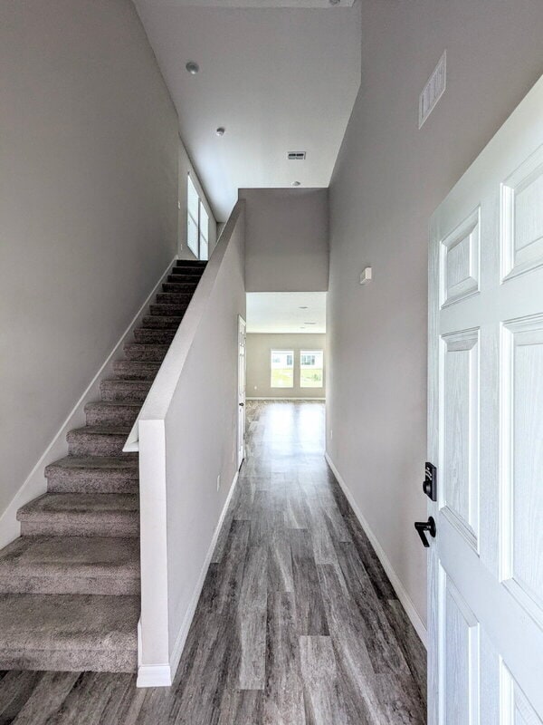 Building Photo - 13089 Oak Hill Way