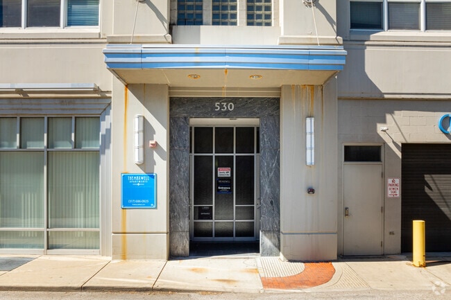 Building Photo - Maxwell Apartments