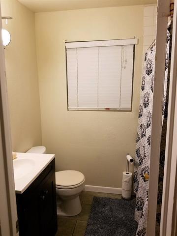 Building Photo - 809 Drummond Dr