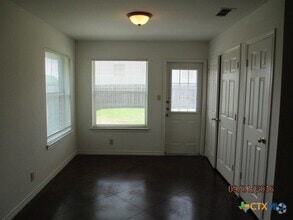 Building Photo - 125 Gemini Ct