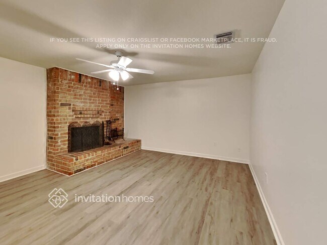 Building Photo - 10527 Mills Walk Dr