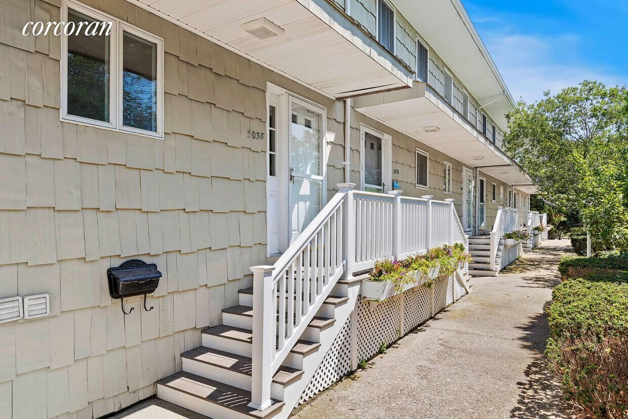 Primary Photo - 3038 Mitchell Rd