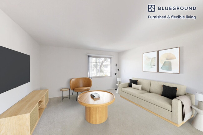 Building Photo - 1765 Santa Ana Ave