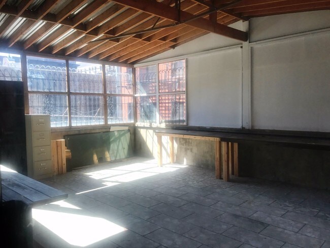 Foto del edificio - 77 Allen St