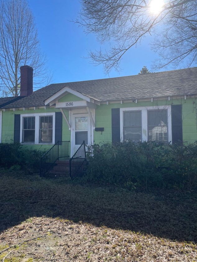 Primary Photo - Adorable Orangeburg Ranch
