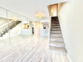 Building Photo - 258 E Surfside Dr
