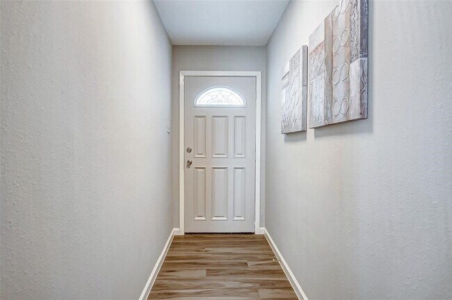 Foto del edificio - 12306 Hillcroft St
